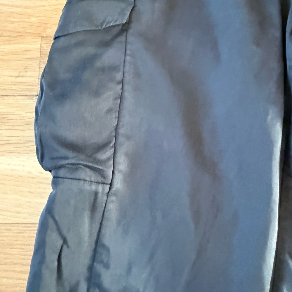 Lululemon Move Lightly Cargo Pants - Dark Olive Green - Size 6 - Tencel - Picture 7 of 10